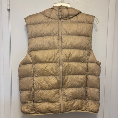 Aritzia TnAction The New Little Puff Down Vest Size M in Gold