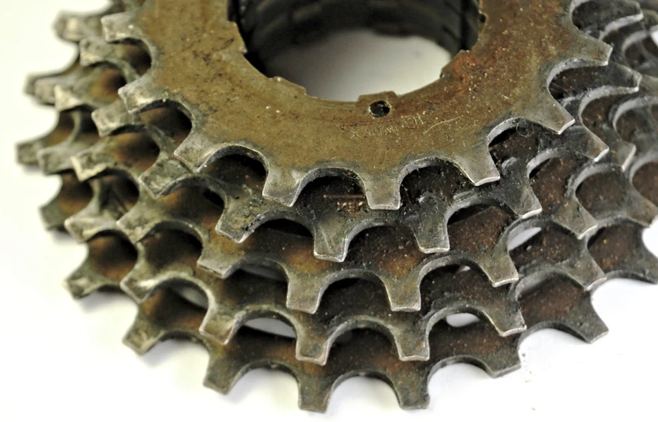 Shimano 6-Speed Uniglide Cassette 14-16-18-20-22-24t (Faded) Gold Indexed - Image 2 of 4