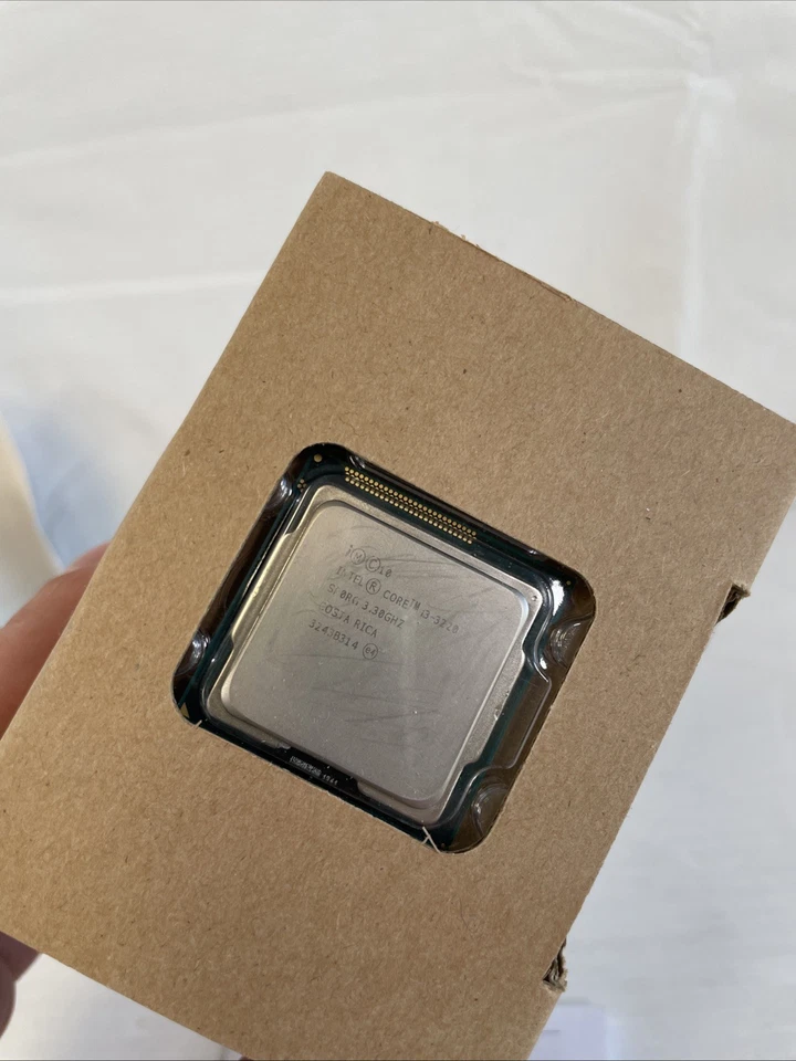 Intel Core i3-3220 3.3GHz 3MB 5.0GT/s SR0RG LGA 1155 CPU Processor - Open Box - Image 4 of 4