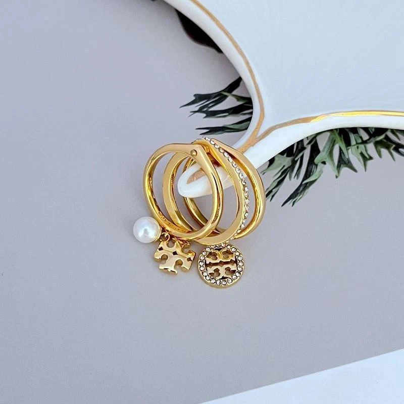 ¡Nuevo! Pavé Tory y Perla 3 Anillos con Bolsa de Joyería Tamaño:8 Foto 4 de 4