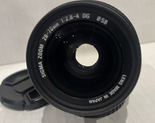 Sigma 28-70mm f2.8-4 DG Lens For Canon - Picture 4 of 10