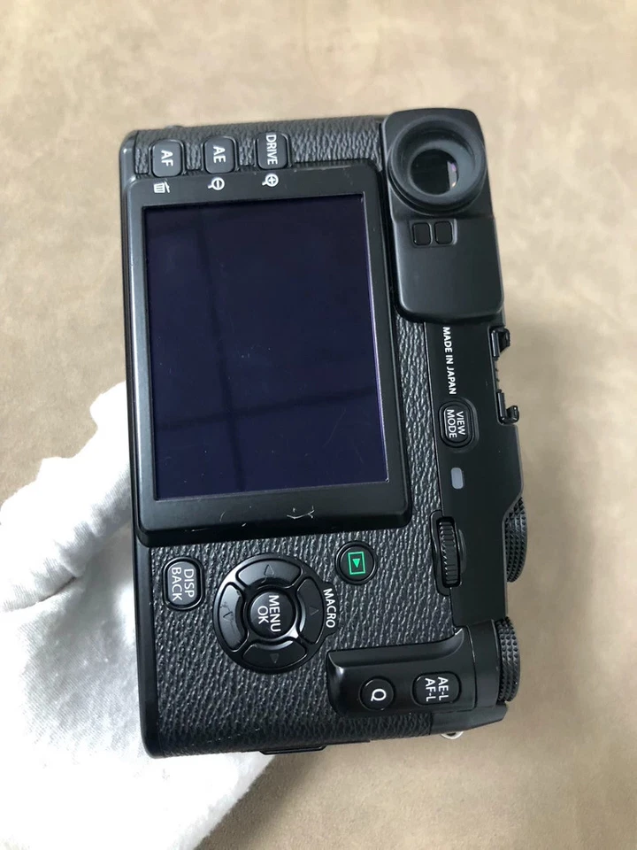 Fujifilm X-Pro1 16.3MP Mirrorless Digital Camera Black Body (No Inlcude Lens) - Image 3 of 4