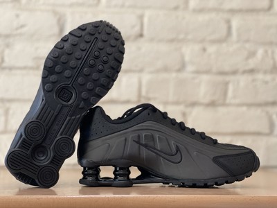 Nike Shox R4 GS Black CW2626-003 Youth Size 7Y Women 8.5 Running