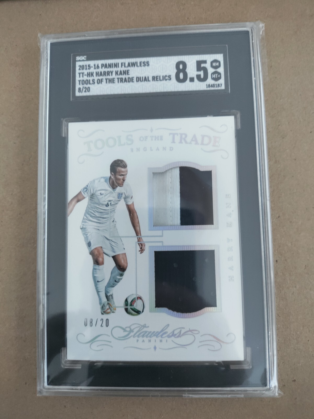 2021人気No.1の PANINI FLAWLESS SOCCERハリー・ケイン オンカード25枚