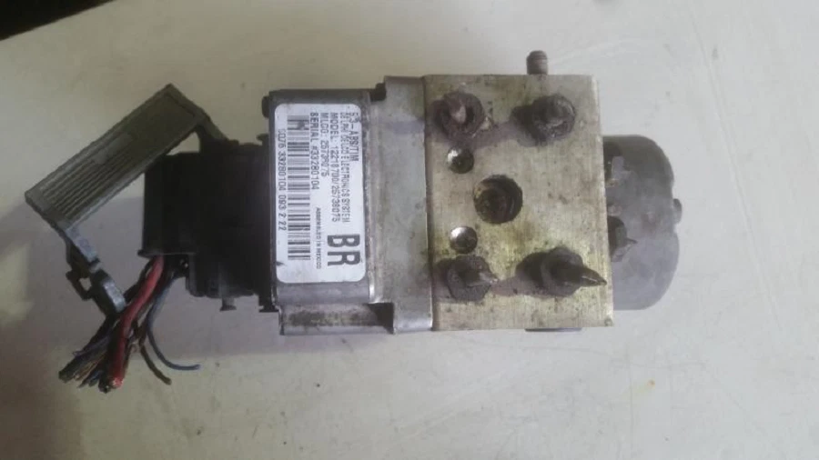 Bomba actuadora de freno antibloqueo ABS Buick Lesabre 2001-2005 OEM Foto 2 de 4