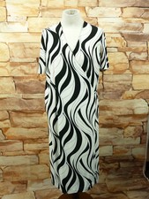 * EDIT  Black White  Tie Back V-neck Shirt Dress Size 1X