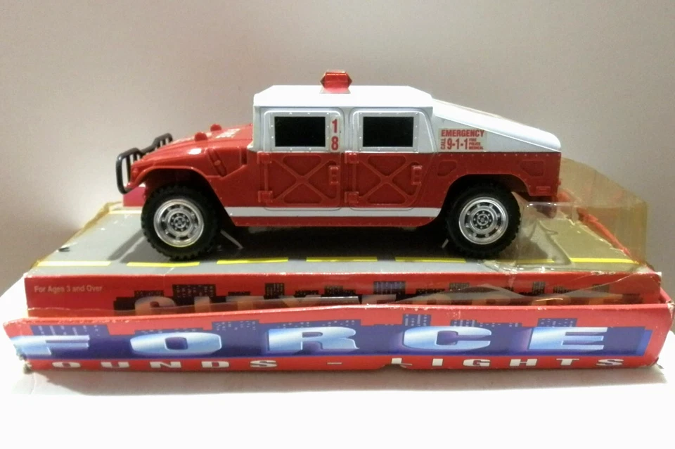 FunRise City Force 1/16 Metro Fire Dept Humvee Fire Chief Voice Sounds Lights - Image 2 of 4