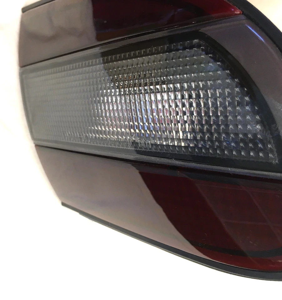 NOS 1993-97 Geo Prizm tail reverse backup lens GM S 94855237 - Image 3 of 4