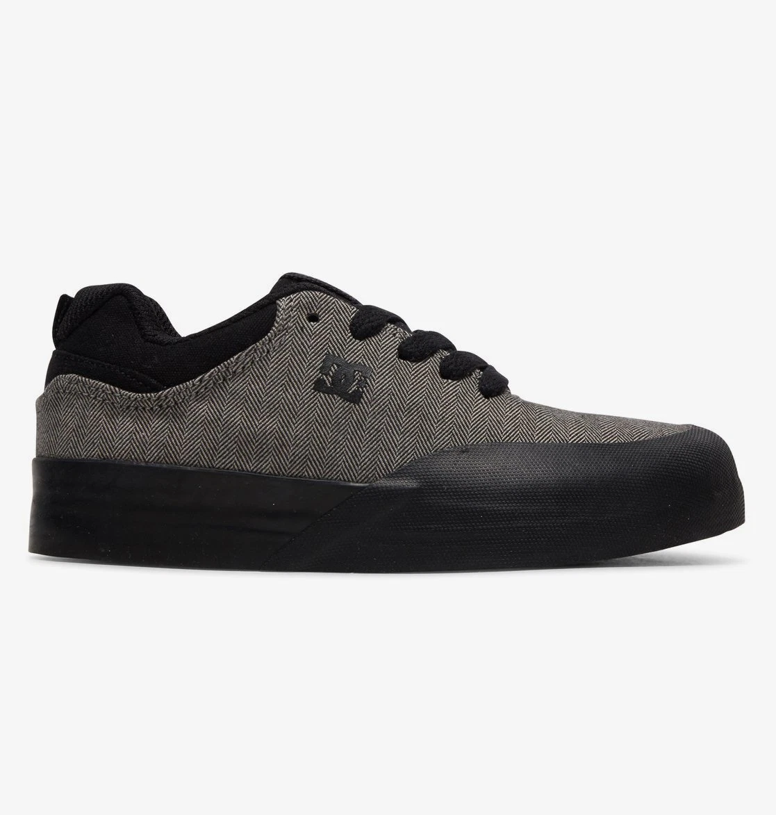 Dc shoes store infinite tx