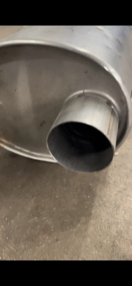 Conjunto de silenciador de escape-flujo silencioso SS Walker 54485 se adapta a 00-05 Ford Excursion Foto 3 de 4