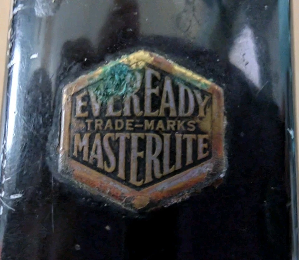 LINTERNA EVEREADY Masterlite Marcas Comerciales DE COLECCIÓN AÑOS 50, Negro Plata 7” Funciona Foto 4 de 4