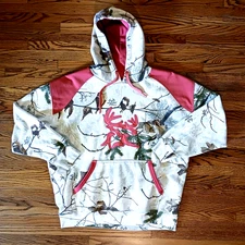 Bushmaster Realtree Xtra Colors Womens Sweatshirt Hoodie White/Pink Size XL