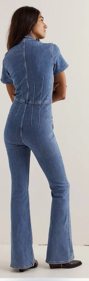 Macacão jeans We The Free People Jayde flare azul sunburst tamanho XL - Imagem 2 de 4