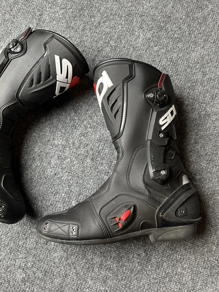 Mens Sidi ST Air Motorcycle Racing Boots Black Red Italy, Size 9.5 (EU 43) - Image 2 of 4