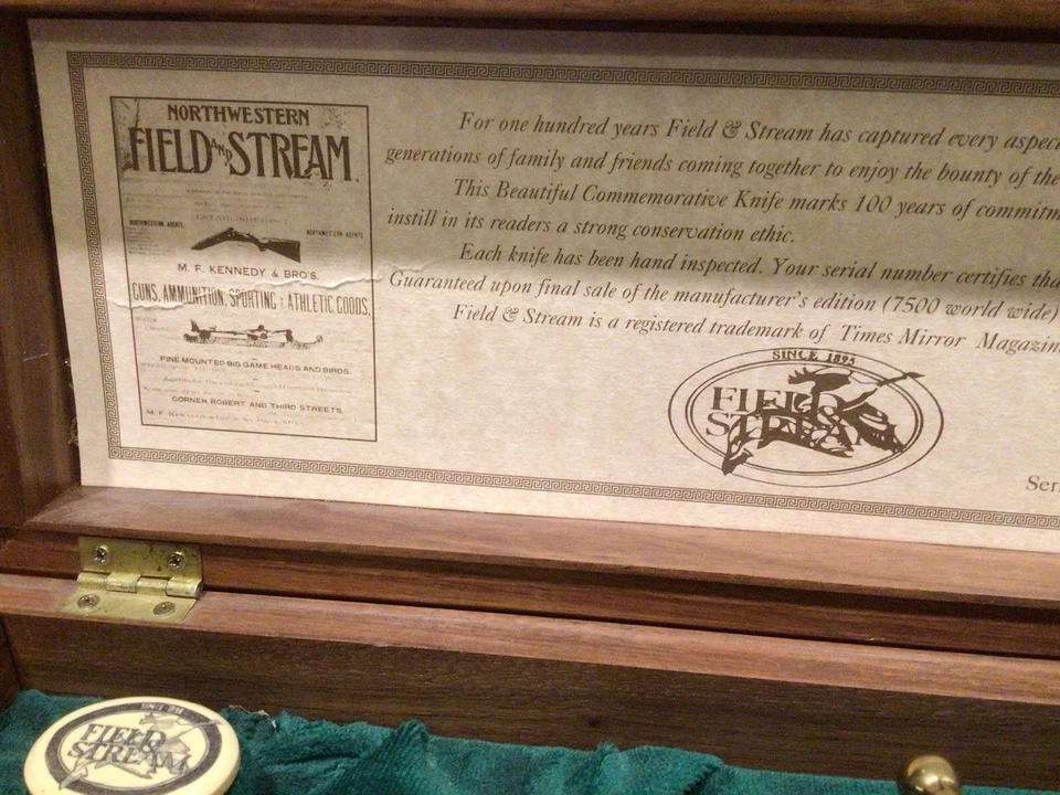 Cuchillo de hoja fija Frost Cutlery Field & Stream 1995 100 aniversario caja de nogal Foto 4 de 4