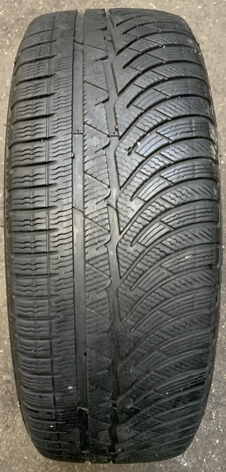4x Original Mercedes-Benz Winterräder 235/45 R19 99V - für GLA X156 2019 - Bild 3 von 4