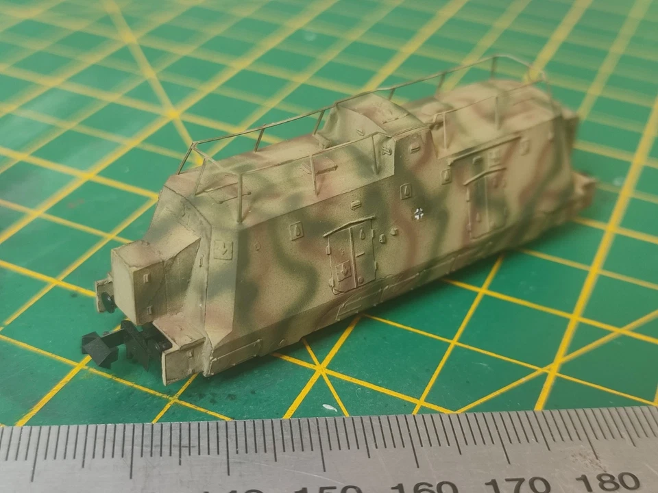 N scale 1:160 BP42/44 Panzerzug Kommandowagen - NEW - with ROCO chassis - Image 4 of 4