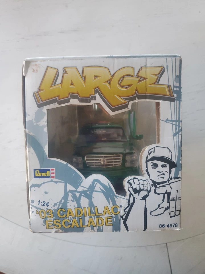 Revell 2005 大号 1: 25 1: 24 比例 '03 凯迪拉克凯雷德压铸绿色 — 第 4/4 张图片