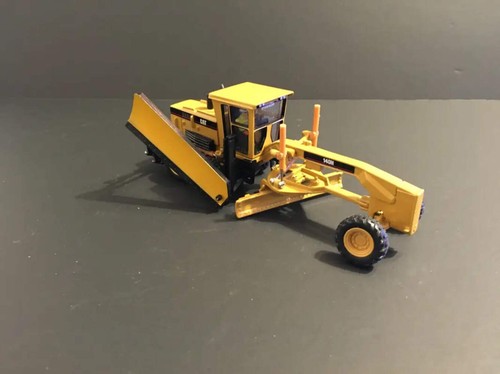 1/50 - Side Wing & Assembly for Grader - Picture 10 of 23