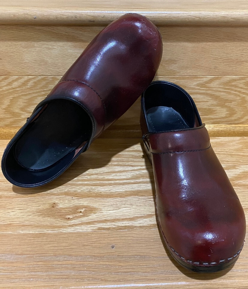 Dansko Professional Red patent leather Slip -On Box Clog