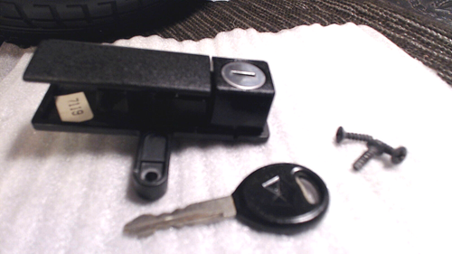 Dodge Caravan Box Lock and Key for Under Seat 1997 - Picture 4 of 6