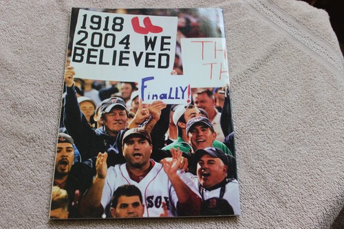 Rivista baseball Boston Red Sox World Champs 2004 #3 senza etichetta! - Foto 4 di 4