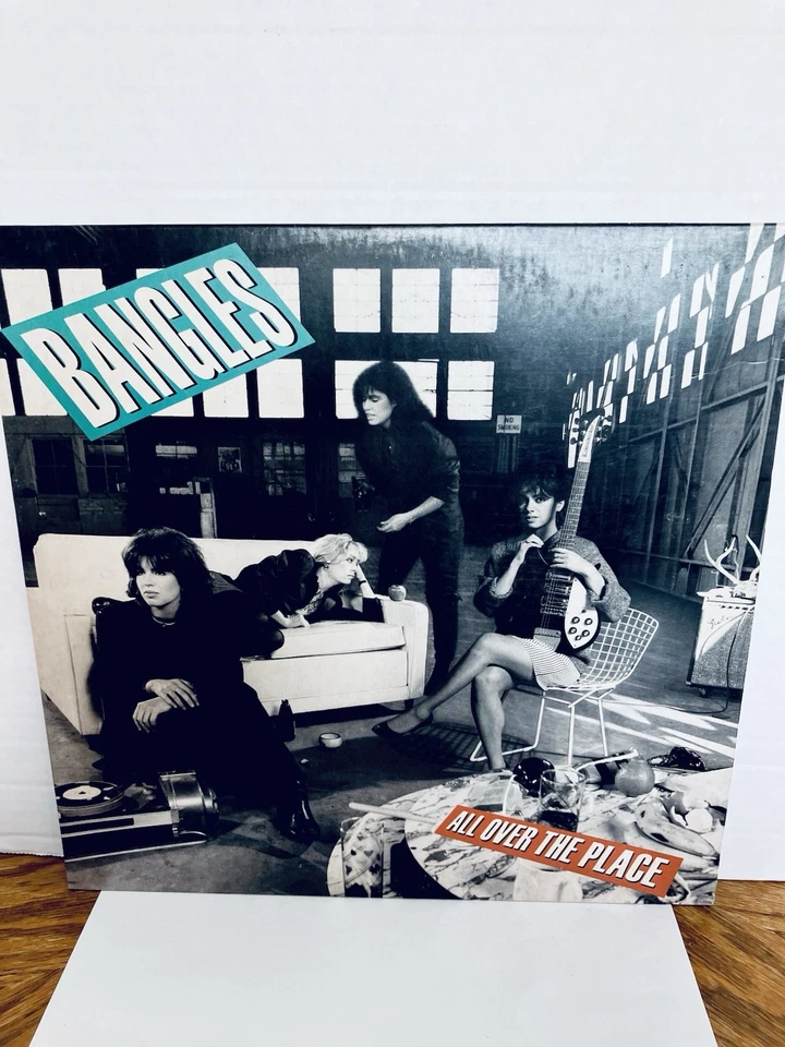 Bangles 1984 All Over The Place Vinyl Album Works Columbia Minor Wear Sleeve Foto 2 de 4