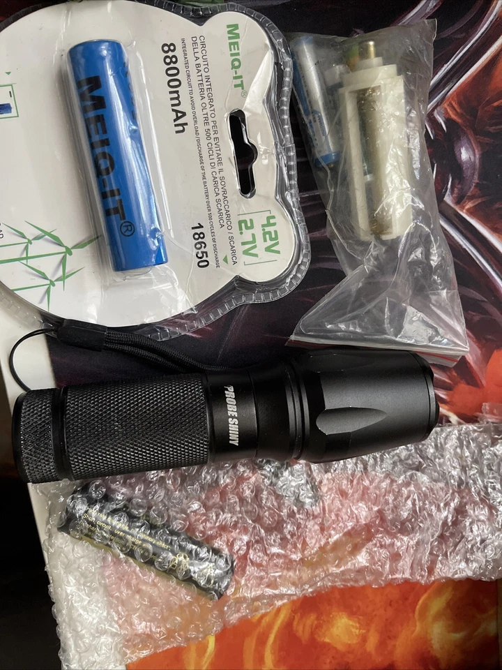 Lotto 2 Torcia Led XML T6 E Probe Shiny Ricaricabile 1000 Lumen - Immagine 3 di 3