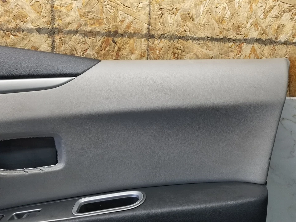 2009 SUBARU TRIBECA ПЕРЕДНЯЯ ПРАВАЯ ПАССАЖИРСКАЯ БОКОВАЯ ДВЕРЬ ОТДЕЛКА ПАНЕЛИ - Изображение 3 из 4