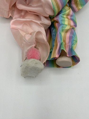 Porcelain Heritage Clown Doll 19" wind up musical pastel suit with emerald green - Picture 3 of 6
