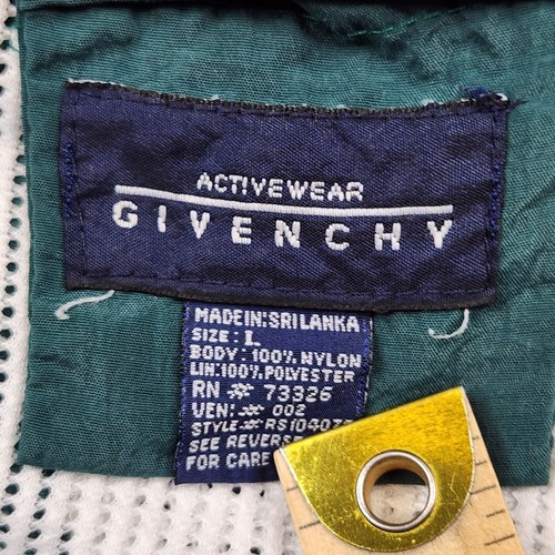 Vintage Givenchy Shorts Mens Large Green Activewear Mesh Lined Beach Swim Trunks - Picture 10 of 11