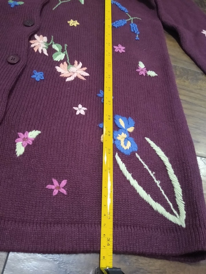 QVC Quacker Factory beaded Embroidered Daisy Floral Sweater long