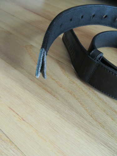 20U/RARE BLACK LEATHER SNAP ON BELT/43" LONG/SIZE 34-36! - Picture 3 of 4