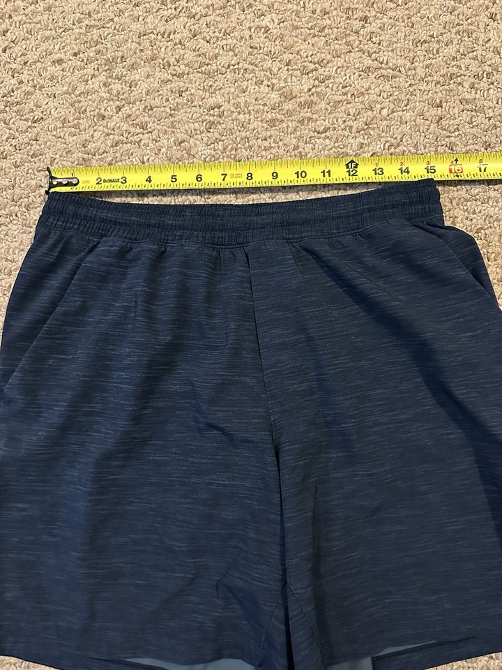 Lululemon Pace Breaker Navy Blue Mens Large Shorts 7" Inseam Running