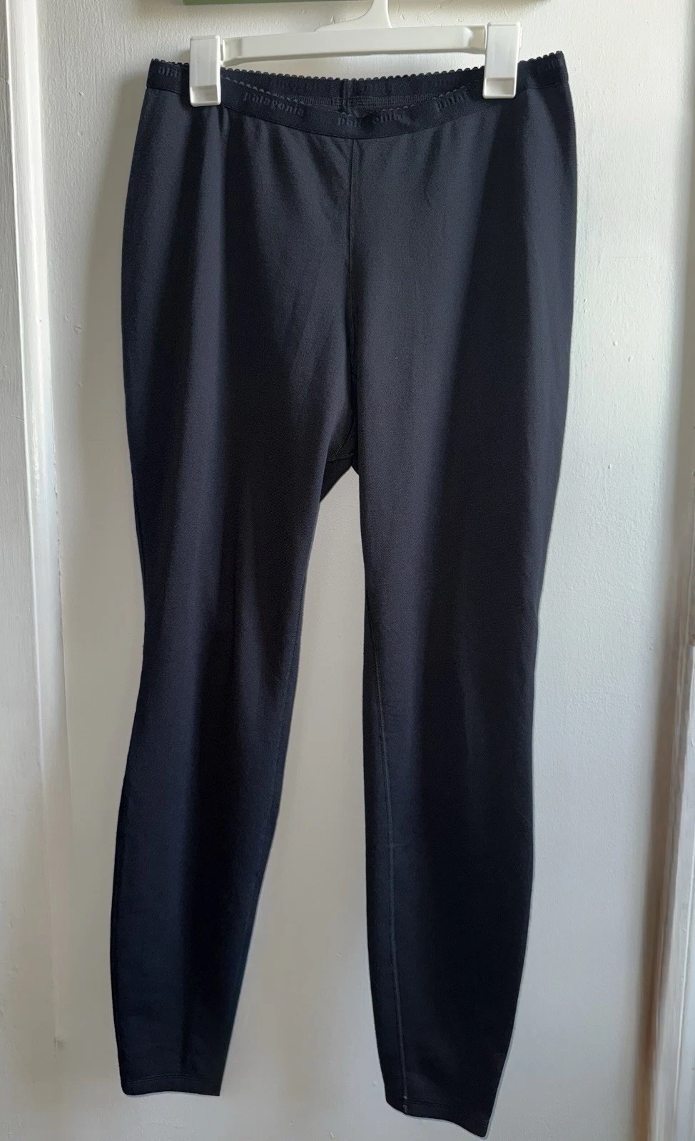Patagonia Capilene Base Layer Thermal Pants Black Women's L Performance Leggings