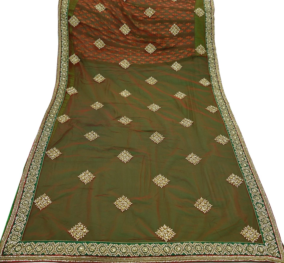 Saris Sari de segunda mano con red/malla bordados a mano de diseñador Manish Malhotra Lehenga Foto 3 de 4