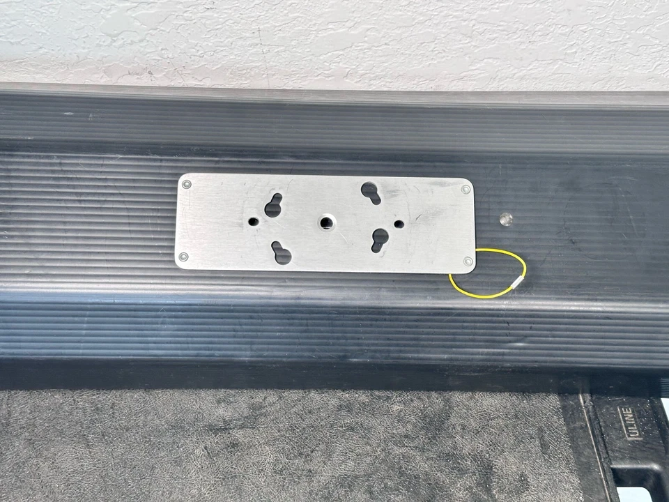 Kino Flo Single Bank 4ft. Model FIX-4801-/ FIX-2401 / FIX-1501 Series BAL-105S - Image 4 of 4