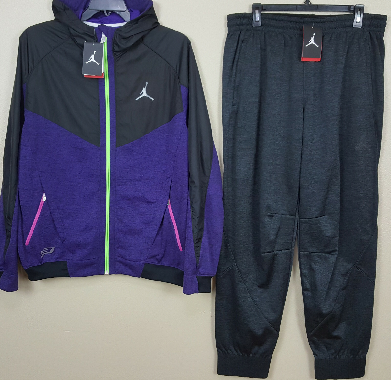 black and purple nike sweatsuit