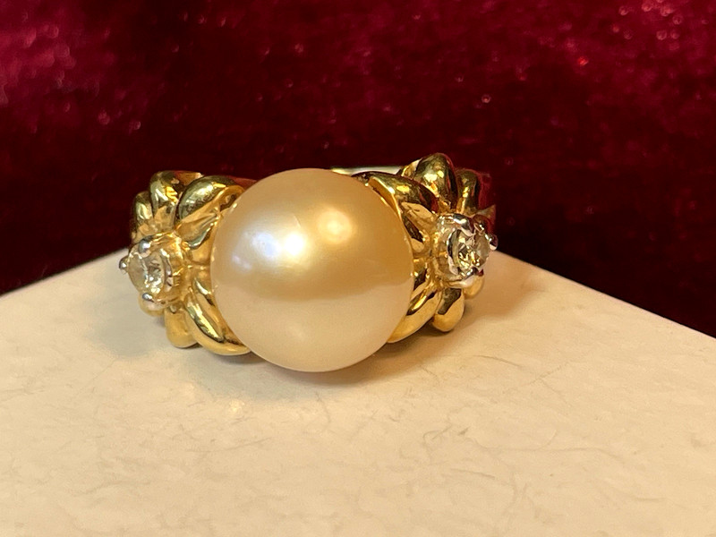 18K GOLD MABE PEARL & DIAMOND RING NATURAL FLORAL SIZE 7