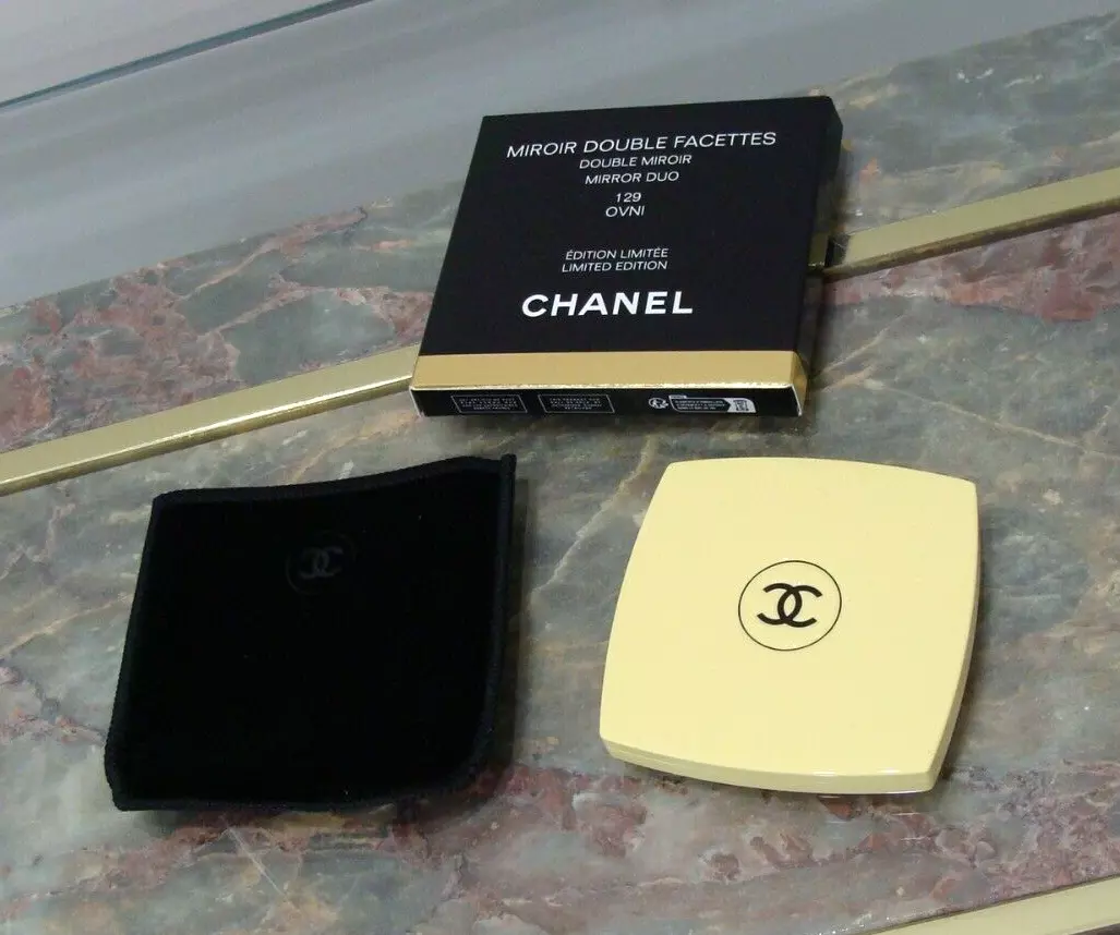 Chanel Limited Edition Miroir Double Facettes 129 Ovni Yellow NIB NEW