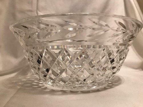Tazón de cristal Waterford 9" patrón de hoja de laurel Glandore hecho en Irlanda - Imagen 12 de 12