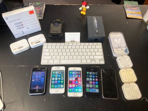 Lot d'iPhones et accessoires testés - Photo 1 sur 16