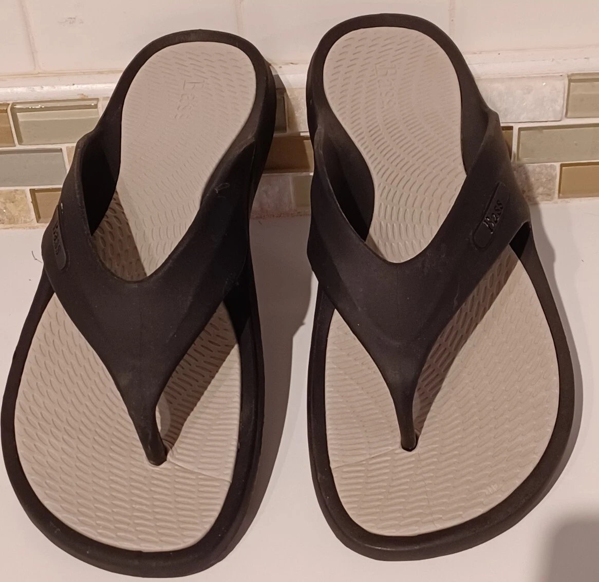 Gh bass mens store flip flops