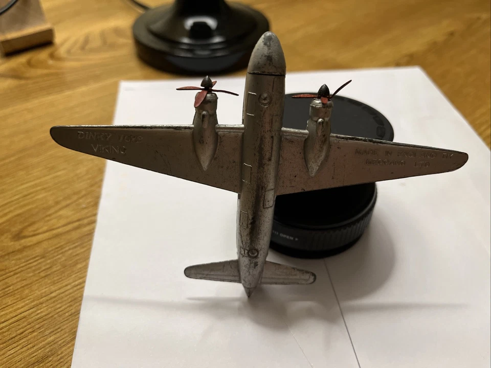 Dinky Toys 70c Vickers VC1 VIKING AIR LINER G-AGOL VINTAGE 1947-49 FUNDIDO A PRESIÓN Foto 3 de 4