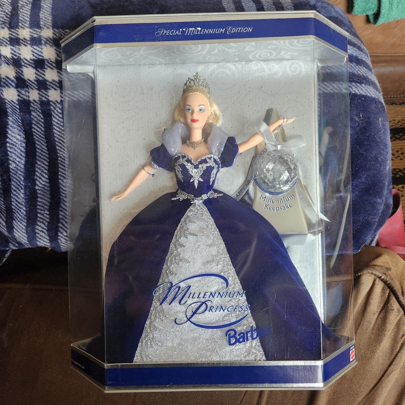 Vintage Barbie Millennium Princess Special Hallmark Edition 1999 