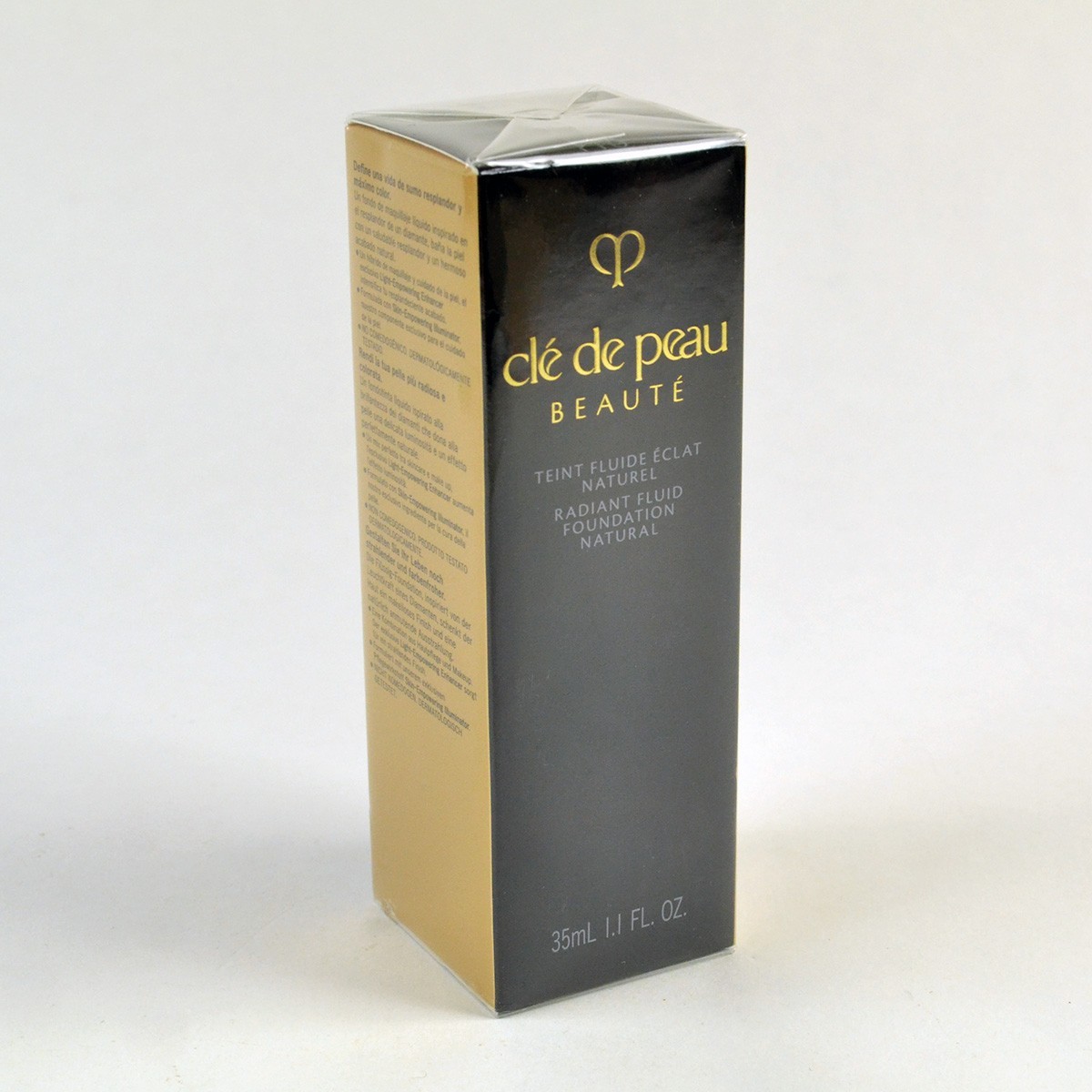 Cle De Peau Radiant Fluid Foundation Natural - O20 LIGHT MEDIUM