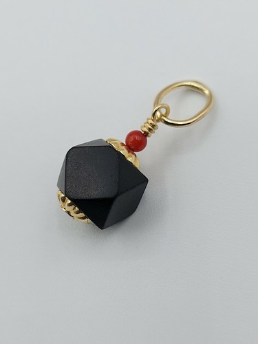 Azabache (7mm) & Coral 14K Solid Gold Jet Protection Pendant, New - Picture 5 of 7