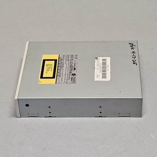 Creative Quad Speed CD Rom CRE-JTB 5.25 IDE (Tested) - Picture 4 of 7