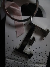 LETTER E INITIAL METAL KEYCHAIN W/GIFT BAG
