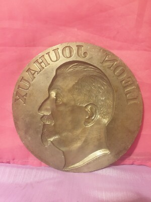 Große Gießform Léon Jouhaux signiert P Bouvier